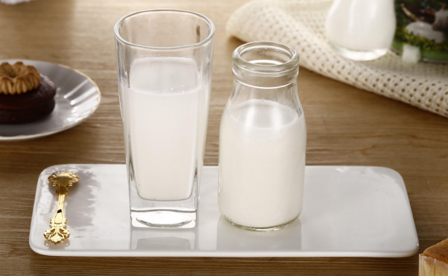 脱脂奶比全脂奶更健康吗  什么是脱脂奶