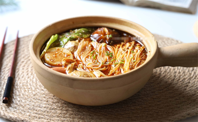 砂锅米线怎样做最好吃  什么是砂锅米线