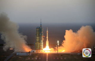 空间站日本宇航员看中国发射神舟飞船,感觉 中国真行 