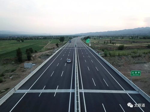 它是中国最长的高速公路之一,也是山西最短的高速公路,没有之一 