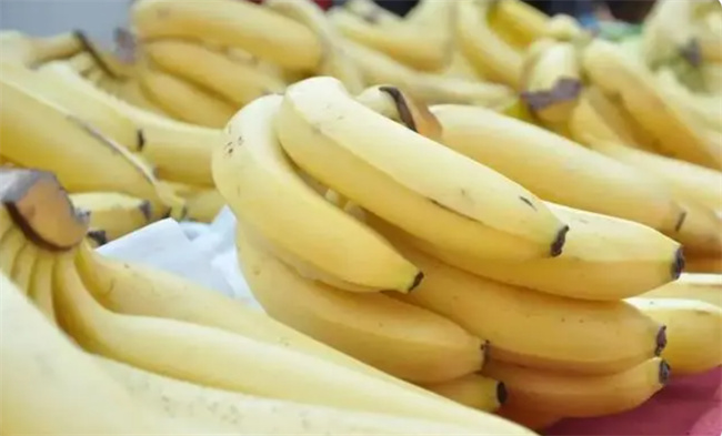 买香蕉 内行人遇到这“4种”扭头就走 不懂的人还以为捡到便宜
