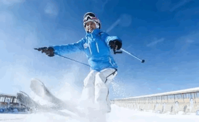 冰雪运动如何点燃冬季消费 大众滑雪走向专业化