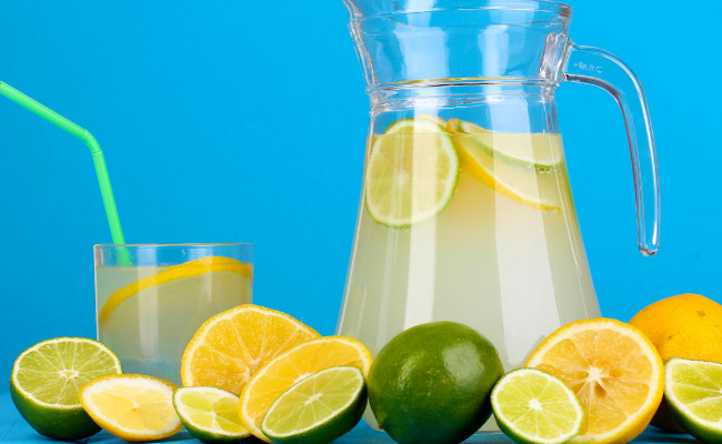 柠檬水有什么功效  柠檬水禁忌是什么