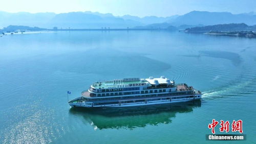 长江三峡1 纯电动游轮首航