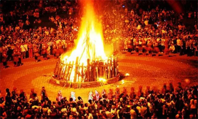 火把节是哪个民族的 火把节是哪个地区的节日