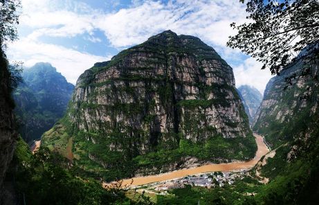 乐山经验 金口河区 农旅融合让村民端上 金饭碗