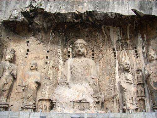 龙门石窟最大的佛像有多高龙门石窟2厘米佛像(龙门石窟中最大的佛)