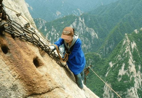 中国最险峻的高山要数华山,华山自古一条道是如何修建的
