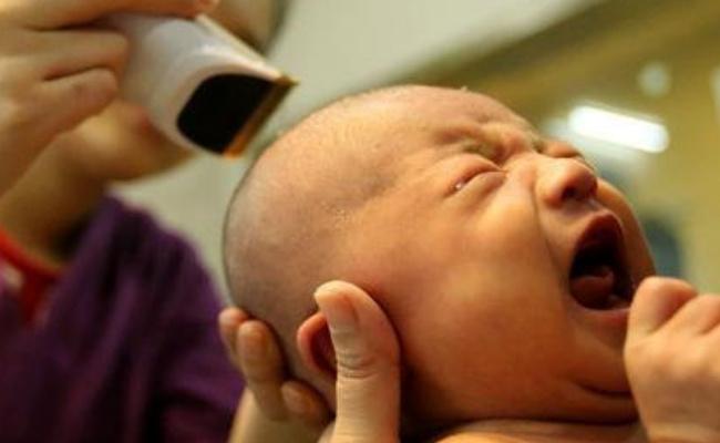 婴儿水中毒可以自行恢复吗，需要去医院吗