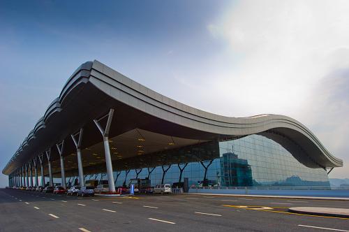 贵阳龙洞堡国际机场扩建全面竣工 