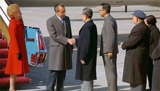 1972年尼克松访华前向中国提出一个什么请求