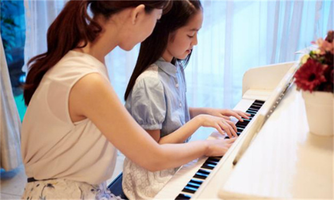 孩子学钢琴对以后有什么帮助