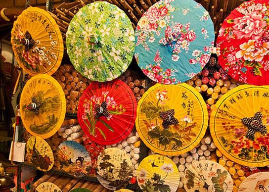 杭州绸伞——素有“西湖之花”的美称