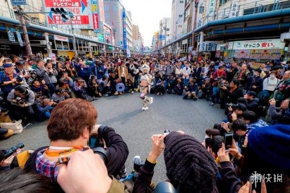 五木あきらCos现场麒麟装上阵扮演怪物猎人角色